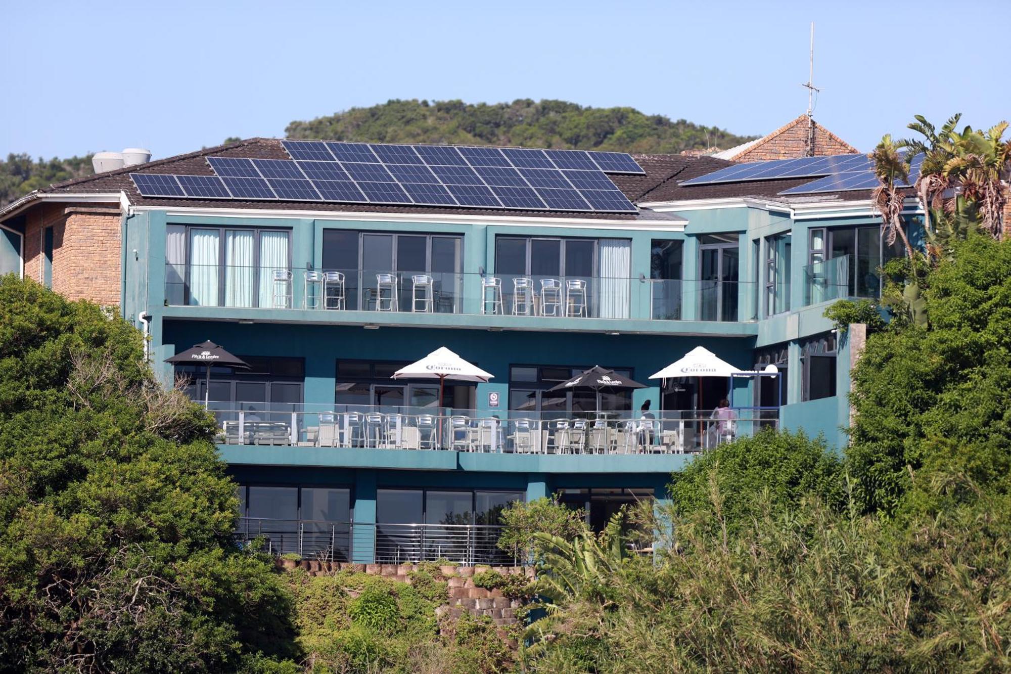 Blue Lagoon Hotel And Conference Centre East London Exteriör bild